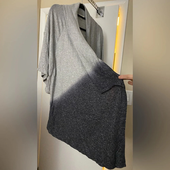 NWOT Status By Chenault Nordstrom Ombre Dip Dye Cardigan Sweater Gray Size Small - Picture 6 of 8